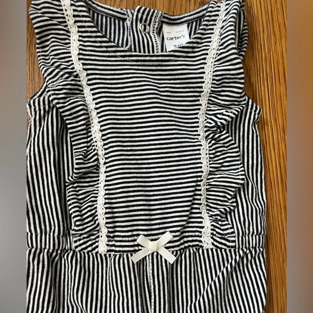Baby‎ girl, black and white striped romper (3months)